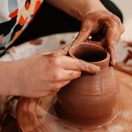 vend tour de potier a pied  Potier, Ceramique, Technique céramique